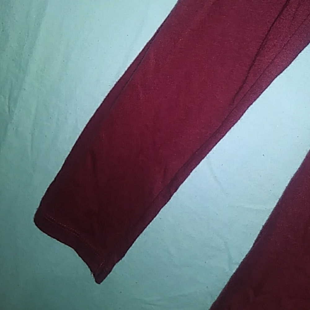 American Eagle outfitters red top - Picture 8 of 8